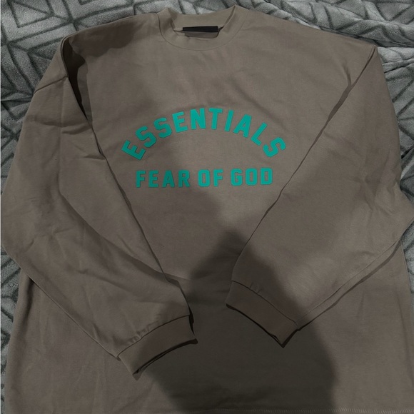 Unisex essential Sweater